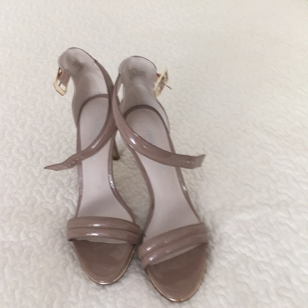 Shoes - Picture 3 of 6